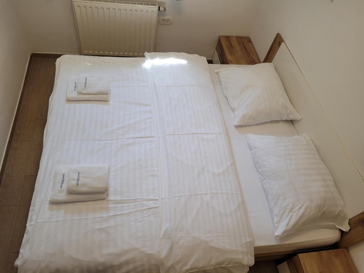 Hotel Vila Katrca Ljubljana Extérieur photo