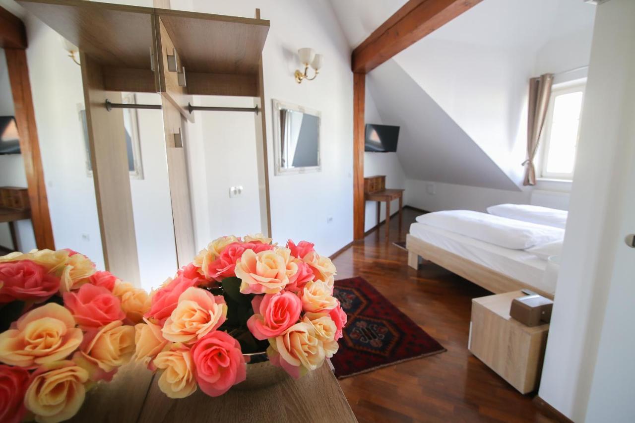 Hotel Vila Katrca Ljubljana Extérieur photo