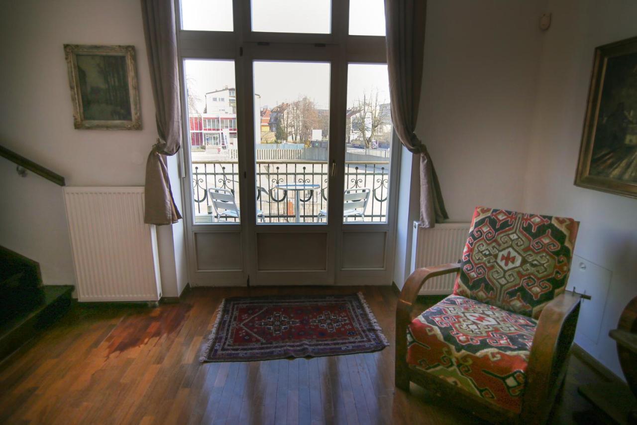 Hotel Vila Katrca Ljubljana Extérieur photo