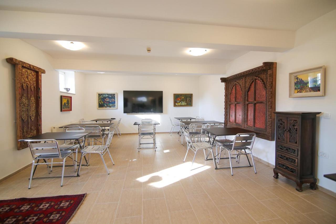 Hotel Vila Katrca Ljubljana Extérieur photo