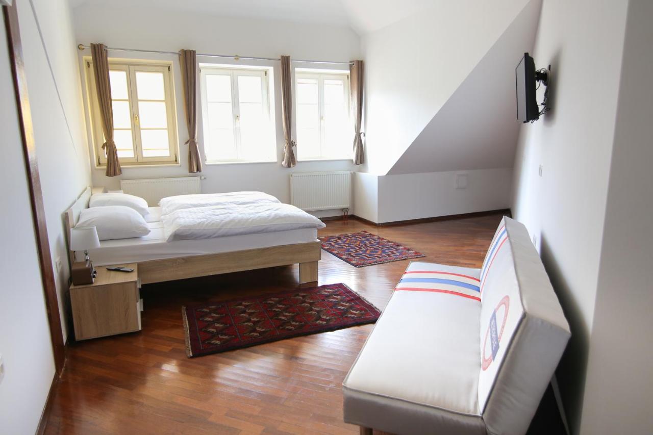 Hotel Vila Katrca Ljubljana Extérieur photo